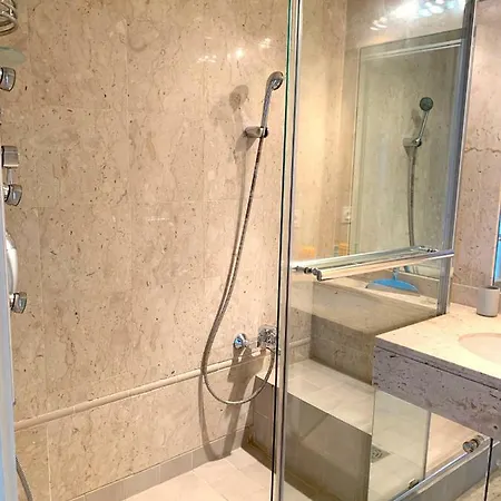 Appartement Agence Anthalia - Golden Gate Cannes